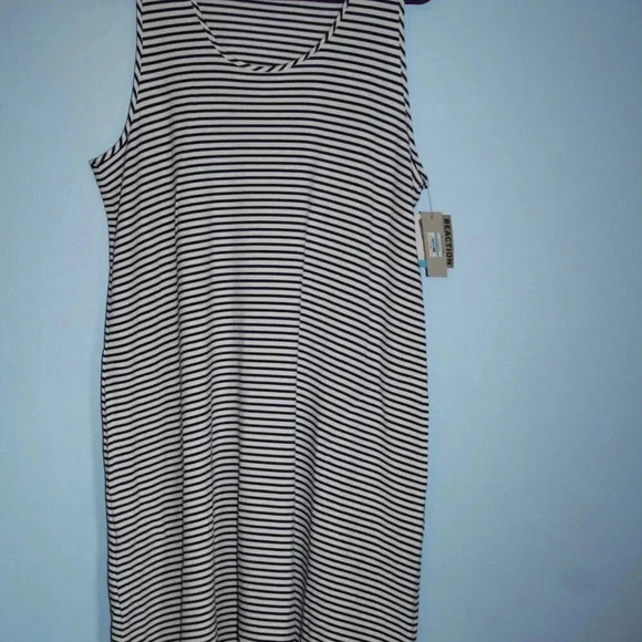 Reaction Kenneth Cole Navy and White Striped Sleeveless Rounded Neck Dress XL - Picture 2 of 14